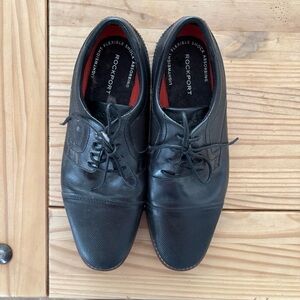 Rockport Black Leather Loafers with Slip-On Design